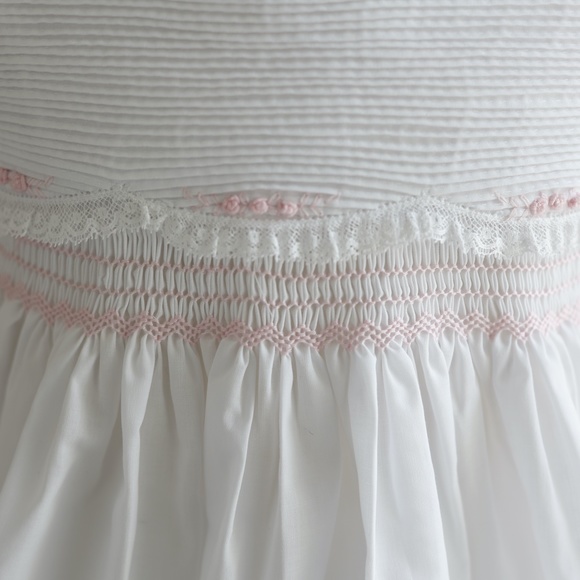 Girl's White Dress Smocked Embroidered Pintucks Lace Feltman Brothers NWT - Picture 2 of 5